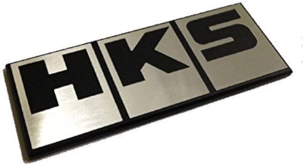 LOGO METALICO HKS