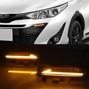 LUZ DIURNA + LUZ DIRECCIONAL TOYOTA YARIS SEDAN 2017