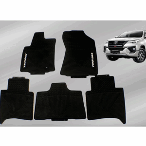 MOQUETA TOYOTA FORTUNER 2017+ 5PCS