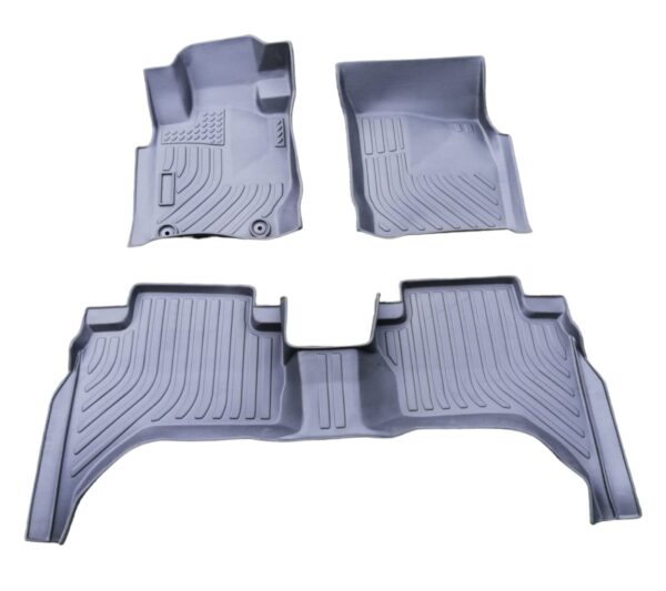 MOQUETAS TERMOFORMADAS TIPO BANDEJA MITSUBISHI TRITON 2019-2020